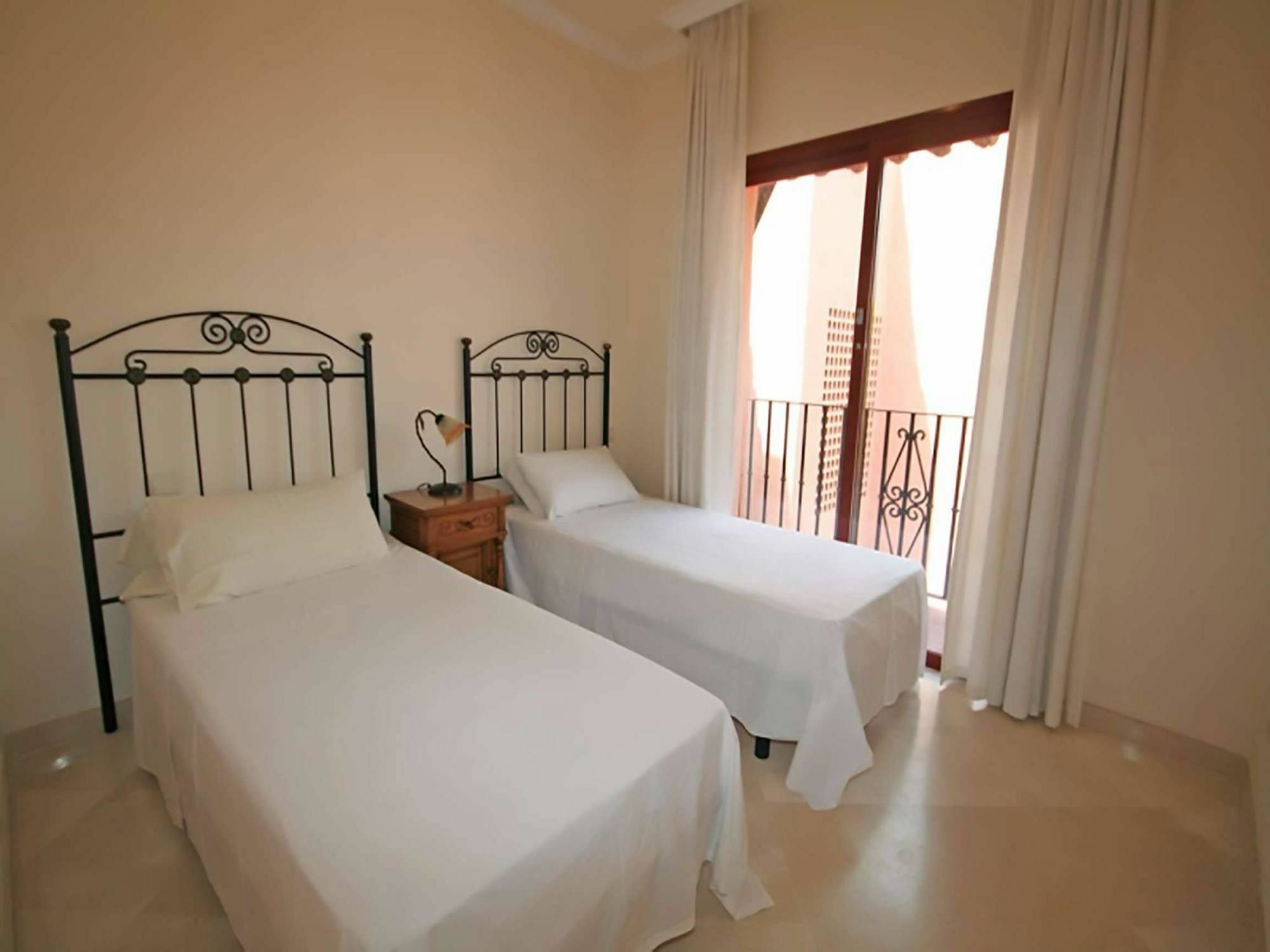 Elviria Beach Apartment Marbella Bagian luar foto